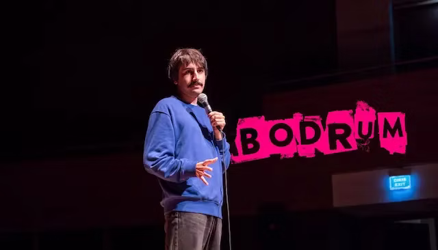 STAND-UP◢  Deniz Göktaş